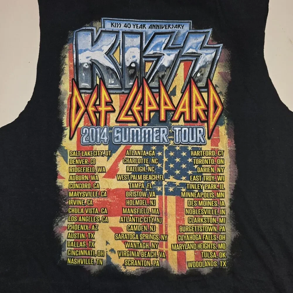 Kiss/Def Leppard 40 Year Anniversary 2014 Summer Tour Size M Cutoff Sleeve